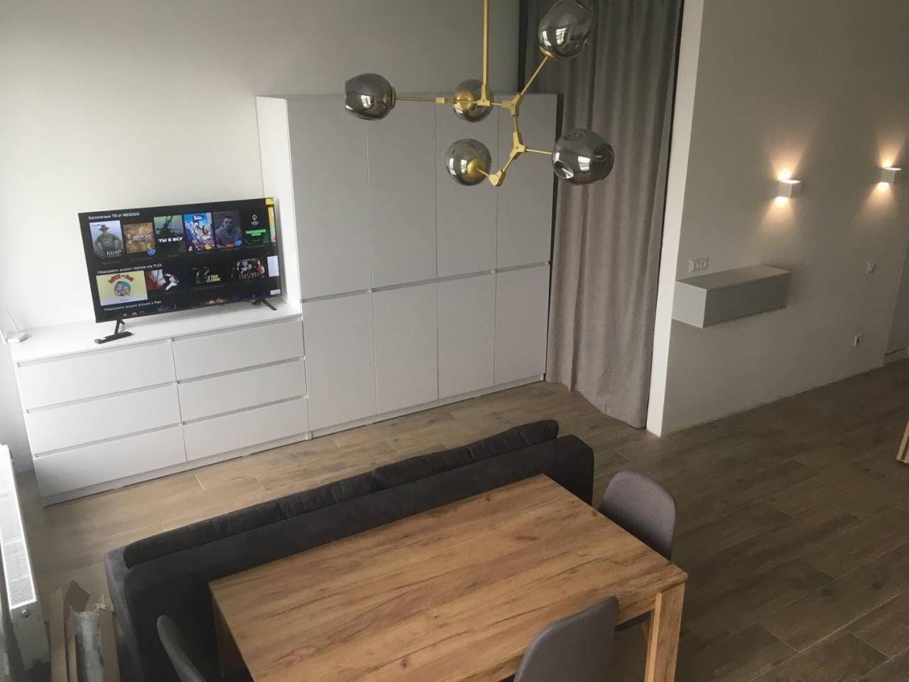 Apartplus - Затишні Апартаменти Dnipro Exterior foto